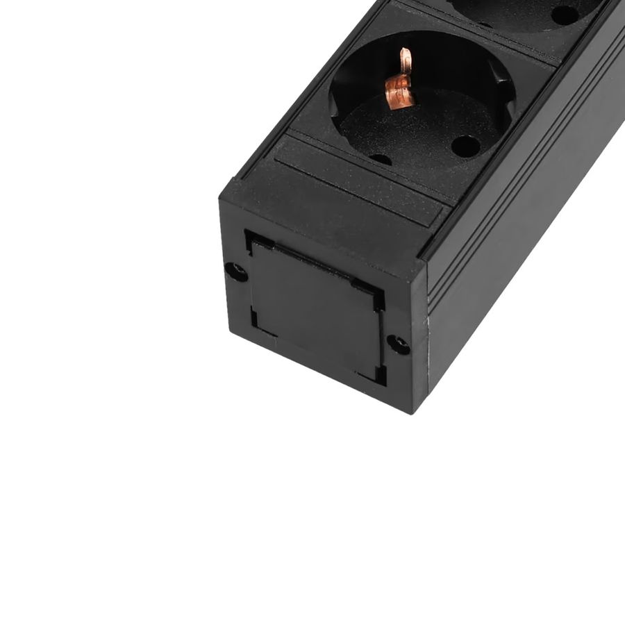 Adam Hall RACK PDU 8S – 19” Strømskinne med 8 uttak og strømbryter