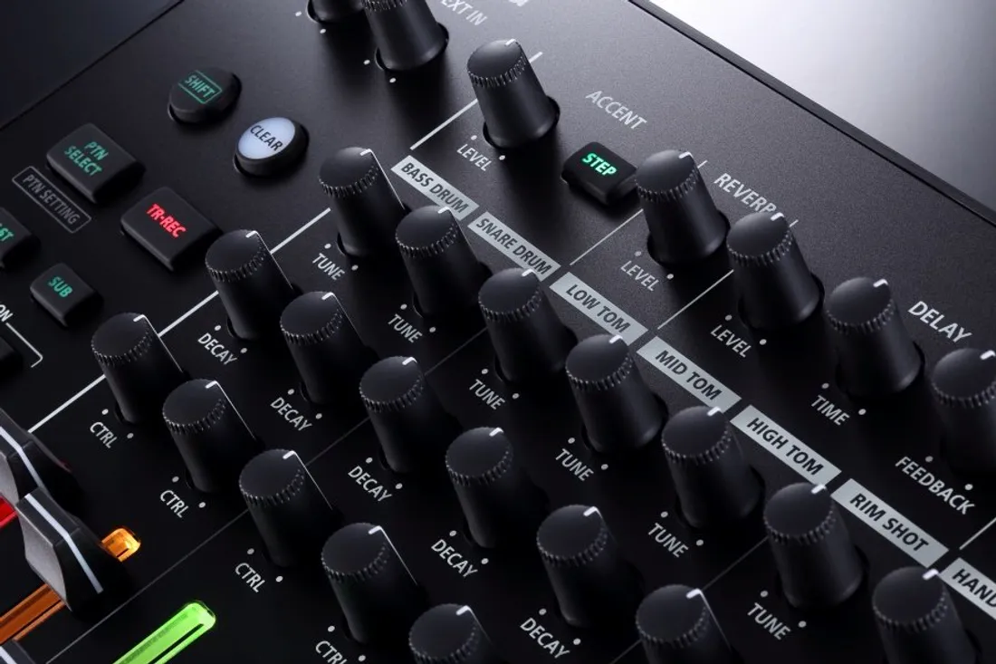Roland Aira TR-8S Trommemaskin