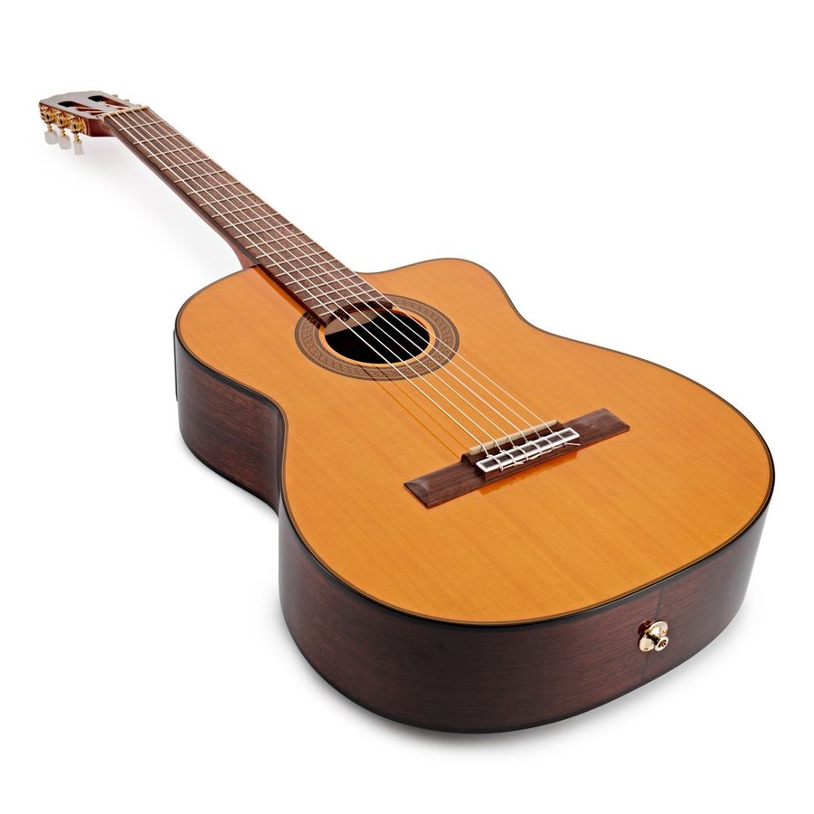 Takamine GC5CE-NAT Nylonstrengsgitar m/ TP-4T Preamp, Natural
