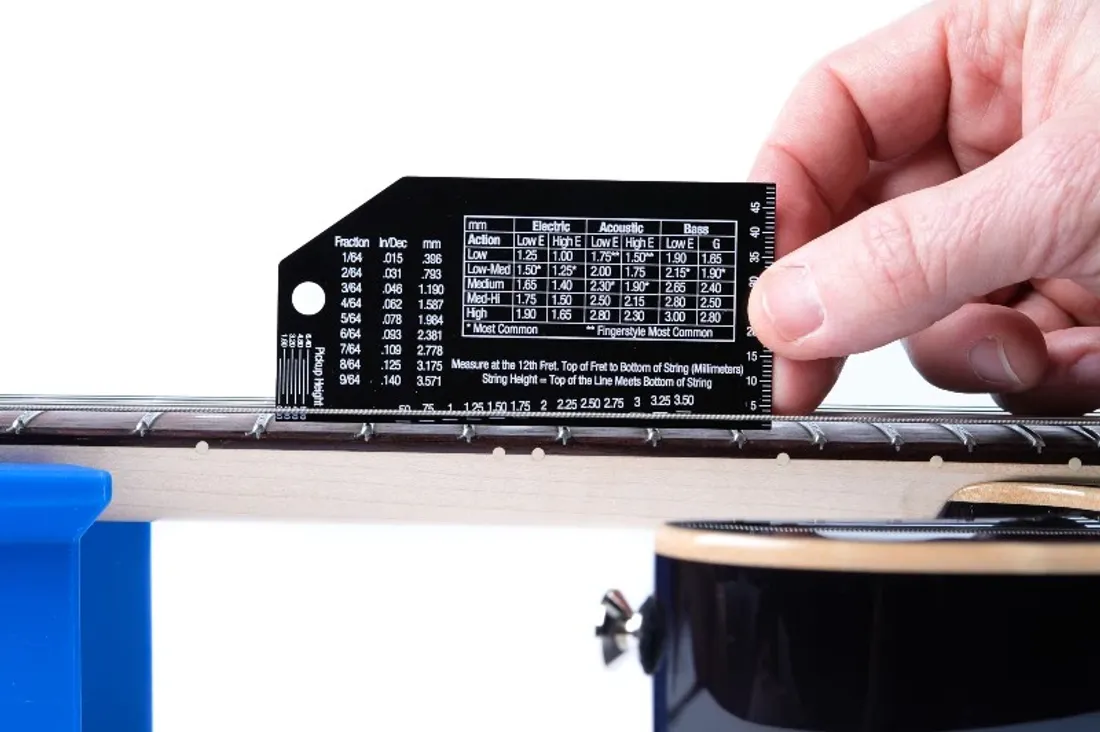 Music Nomad MN602 Strengehøydemåler m/ diagram for forskjellige instrumenter