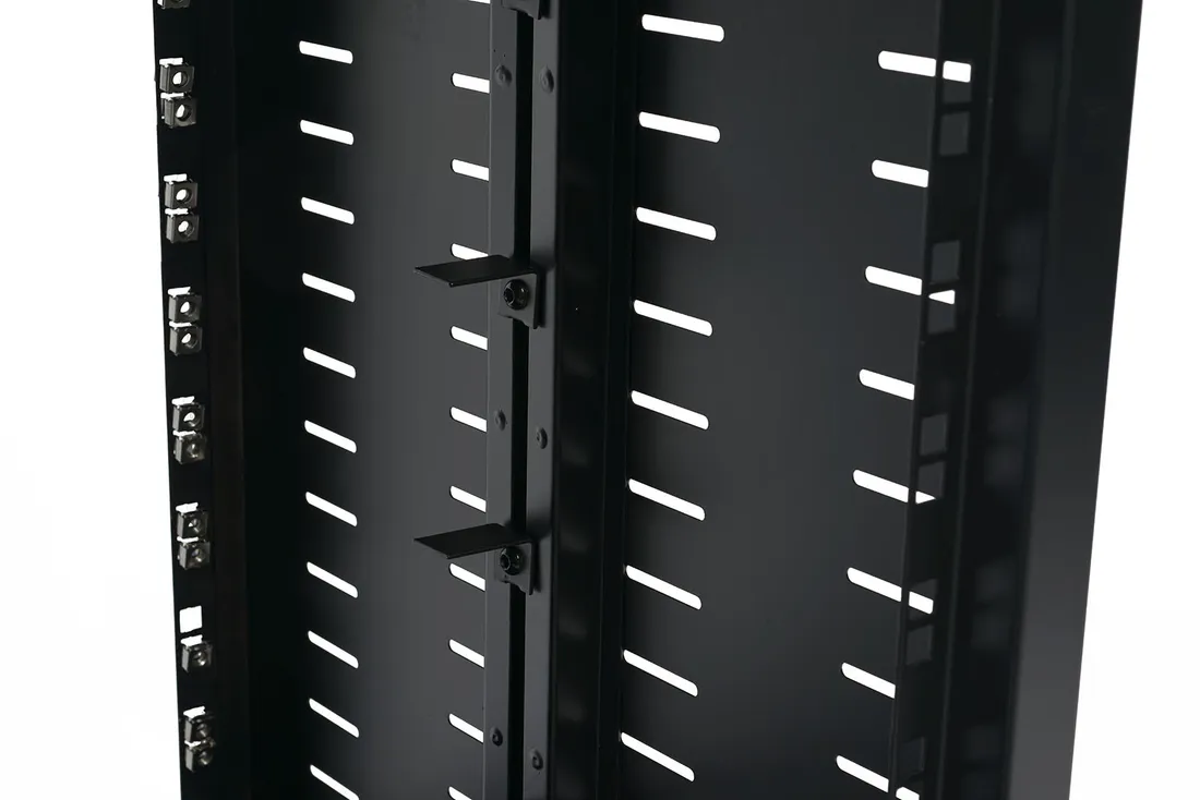 Algam IR 12 – 12U Studio Rack med hjul og ventilasjon